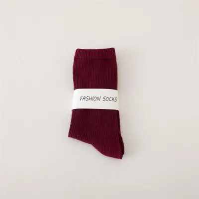 Women Fashion Spring And Summer Solid Color Mid-Tube Socks