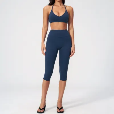 Women Fashion Casual Solid Color Quick-Drying Halter-Neck Bra Tight Pants Sports Two-Piece Set