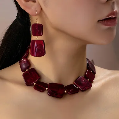 Women Fashion Retro Exaggerated Burgundy Square Acrylic Necklace Earrings Set