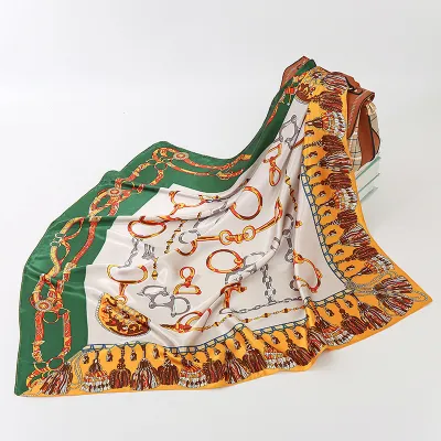 Women Retro Leopard Chain Pattern Square Silk Scarf