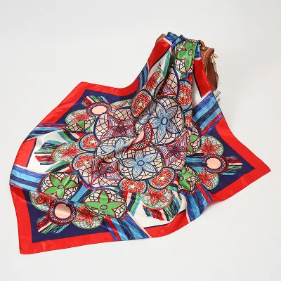 Women Retro Leopard Chain Pattern Square Silk Scarf