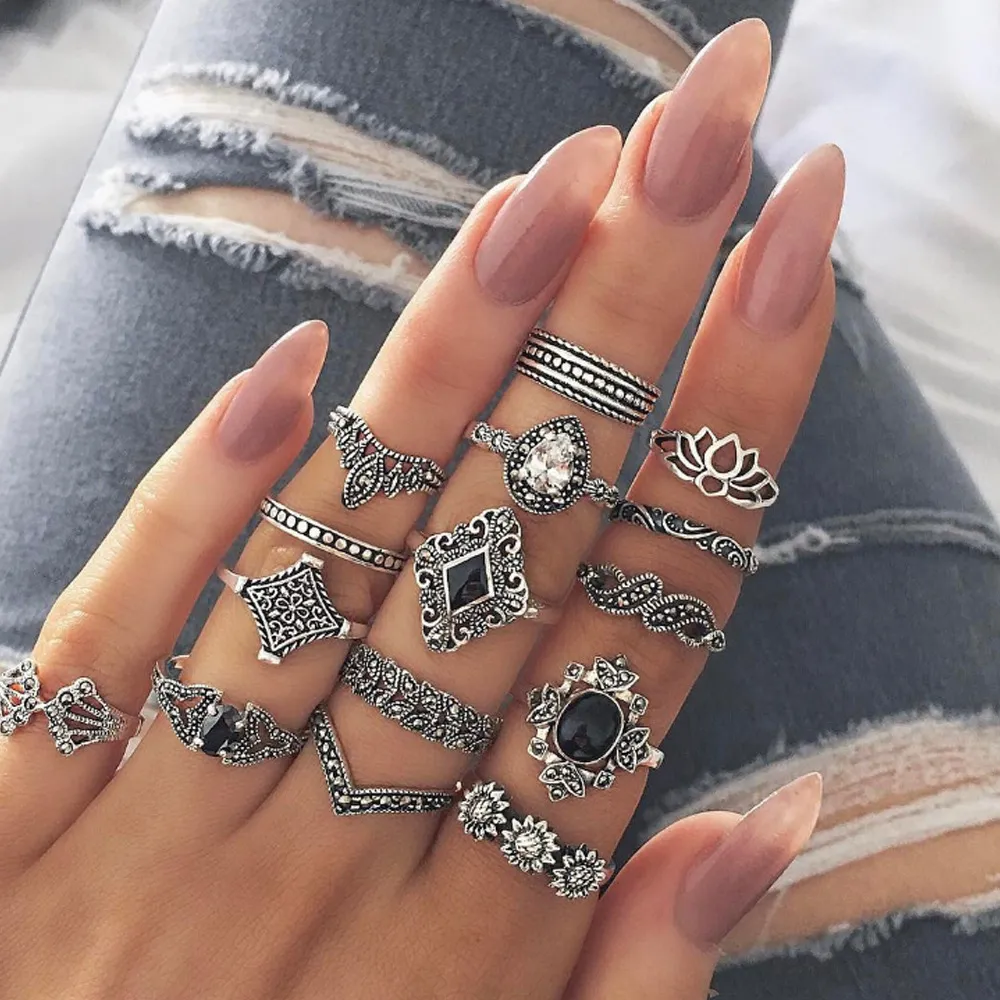 Ethnic Vintage Geometric Hollow Design Rhinestone Decoration Alloy Ring Set