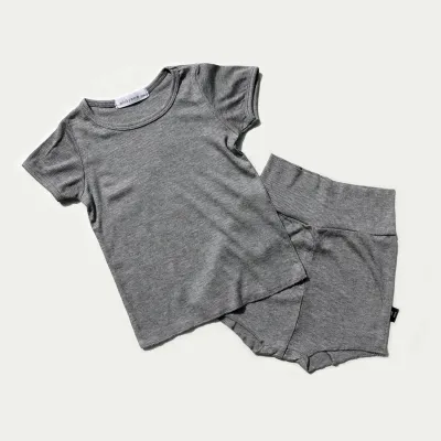 Kids Basic Casual Solid Color Round Neck Short Sleeve T-shirt Shorts Set 0-3T