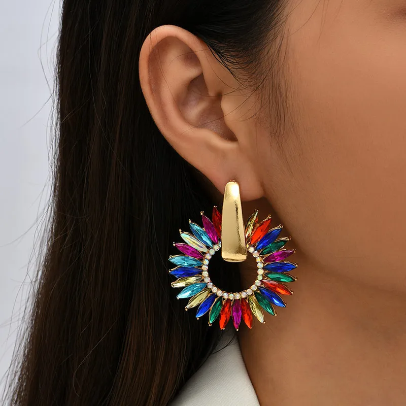 Vintage Exaggerated Geometric Round Crystal Alloy Earrings for Women