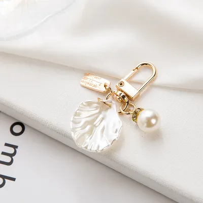 Cute Shell Heart Pendant Pearl Decorative Letter Pattern Alloy Key Chain