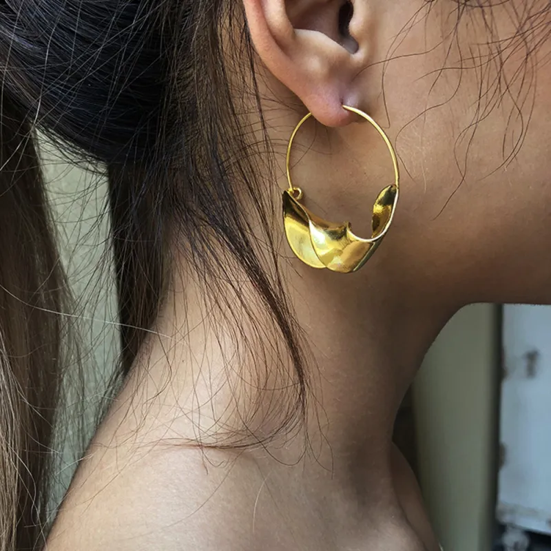 Punk Irregular Geometric Twist Design Alloy Hoop Earrings for Women