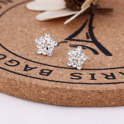 Simple Geometric Rhinestone Decorative Alloy Stud Earrings