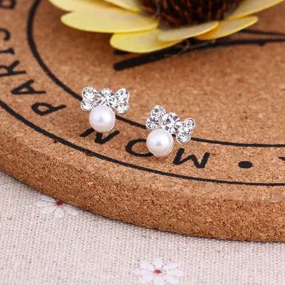 Simple Geometric Rhinestone Decorative Alloy Stud Earrings