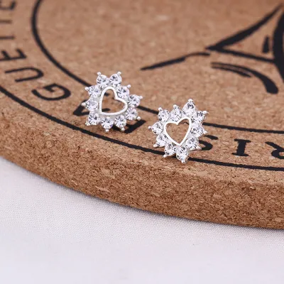 Simple Geometric Rhinestone Decorative Alloy Stud Earrings