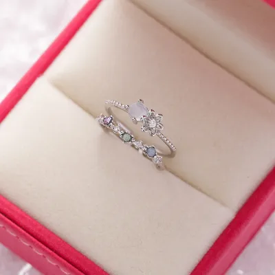 Sweet Flower Shape Zircon Decor Alloy Ring