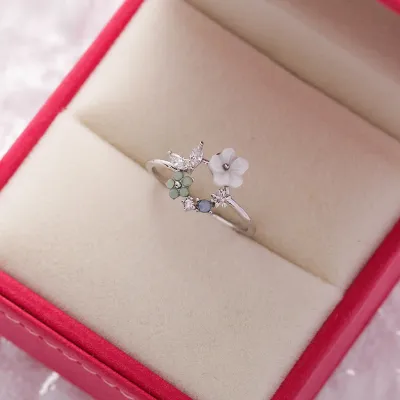 Sweet Flower Shape Zircon Decor Alloy Ring