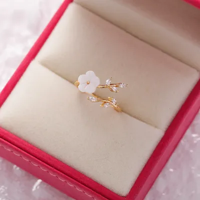 Sweet Flower Shape Zircon Decor Alloy Ring