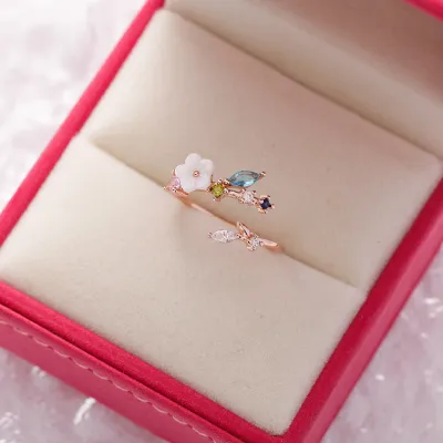 Sweet Flower Shape Zircon Decor Alloy Ring