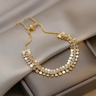 Fashion Geometric Design Rhinestone Decorative Alloy Bracelet