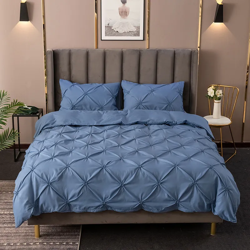 Simple Solid Color Geometric Creased Design European Style Home Textile Bedding Set with Pillowcase