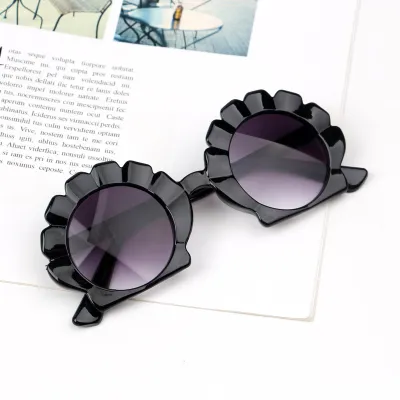 Kids Fashion Shell Shape Sunglasses with PC Frame and Resin Lens