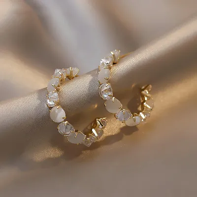 Temperament Geometric Vintage Alloy Imitation Opal Stud Earrings