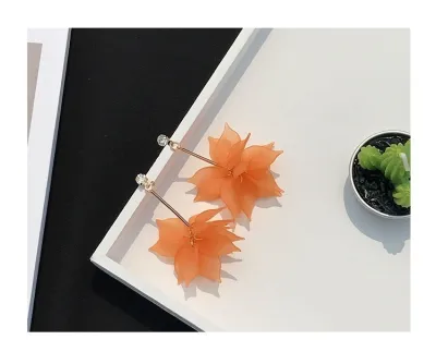 Temperament Creative Flower Shape Pendant Design Resin Alloy Stud Earrings