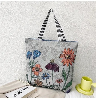 Women's Fashion Ethnic Cartoon Embroidered Canvas Large Capacity Tote Shoulder Bag