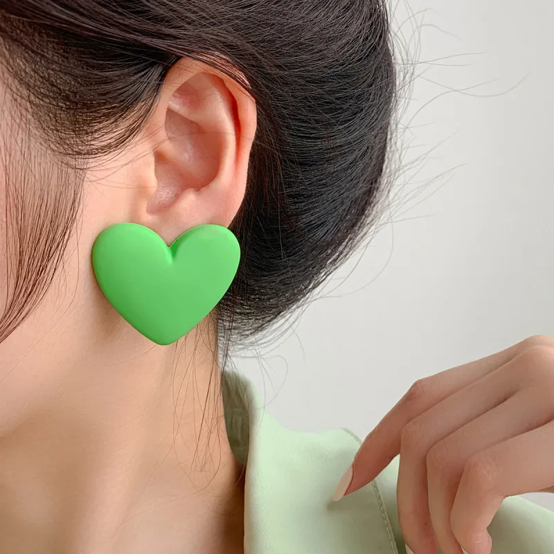 Exaggerated Heart Shape Acrylic Stud Earrings For Women Fashion Ol