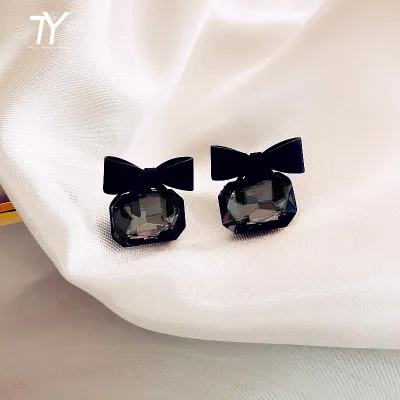Women Chic Black Bow Square Glass Pendant Drop Earrings Copper Alloy Classic