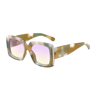 Women Classic Square Frame Gradient UV400 Sunglasses