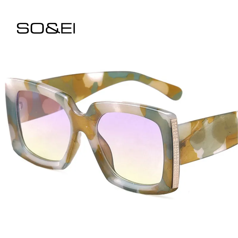 Women Classic Square Frame Gradient UV400 Sunglasses
