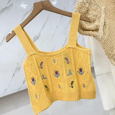 Women Summer Sweet Edgy Sleeveless Flower Embroidery Knitted Crop Top