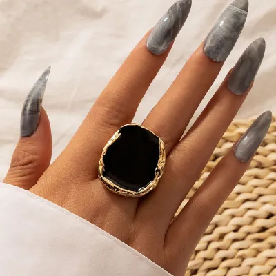 Women Exquisite Black Stone Decoration Metal Bohemian Wedding Band Ring