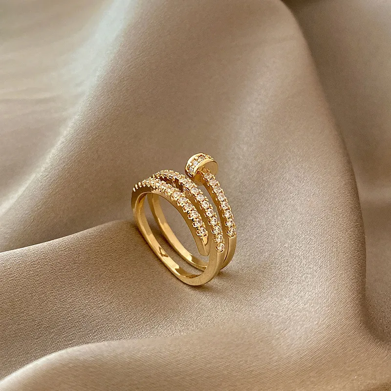Women Exquisite Nail Shaped Rhinestone Decoration Metal Ring