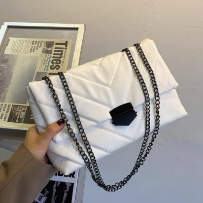 Women's Casual Chain Buckle Design Solid Color PU Shoulder Bag