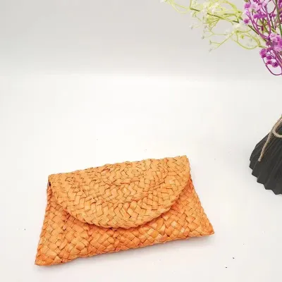 Women Bohemian Woven Straw Envelope Clutch Purse Bag with Magnetic Buckle