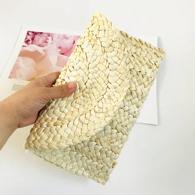 Women Bohemian Woven Straw Envelope Clutch Purse Bag with Magnetic Buckle