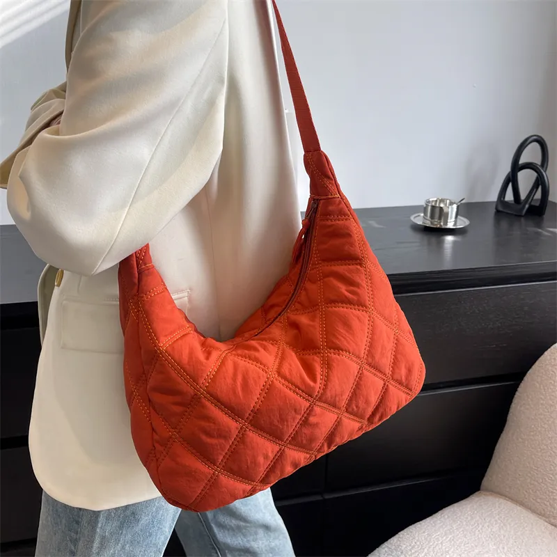 Women Casual Basic Bucket Shoulder Bag with Rhombus Stitching and Cell Phone Pocket