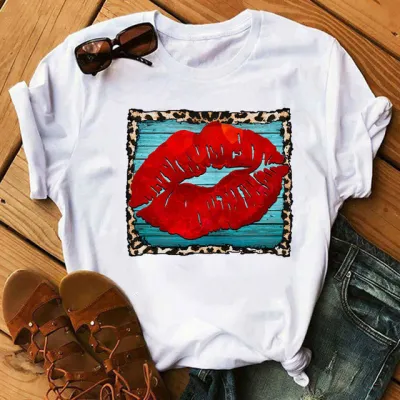 Women Casual Loose Fit Short Sleeves Round Neck Lip Graphic Print T-shirt