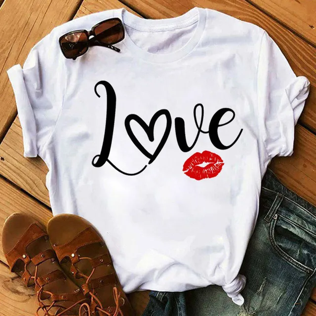 Women Casual Loose Fit Short Sleeves Round Neck Lip Graphic Print T-shirt