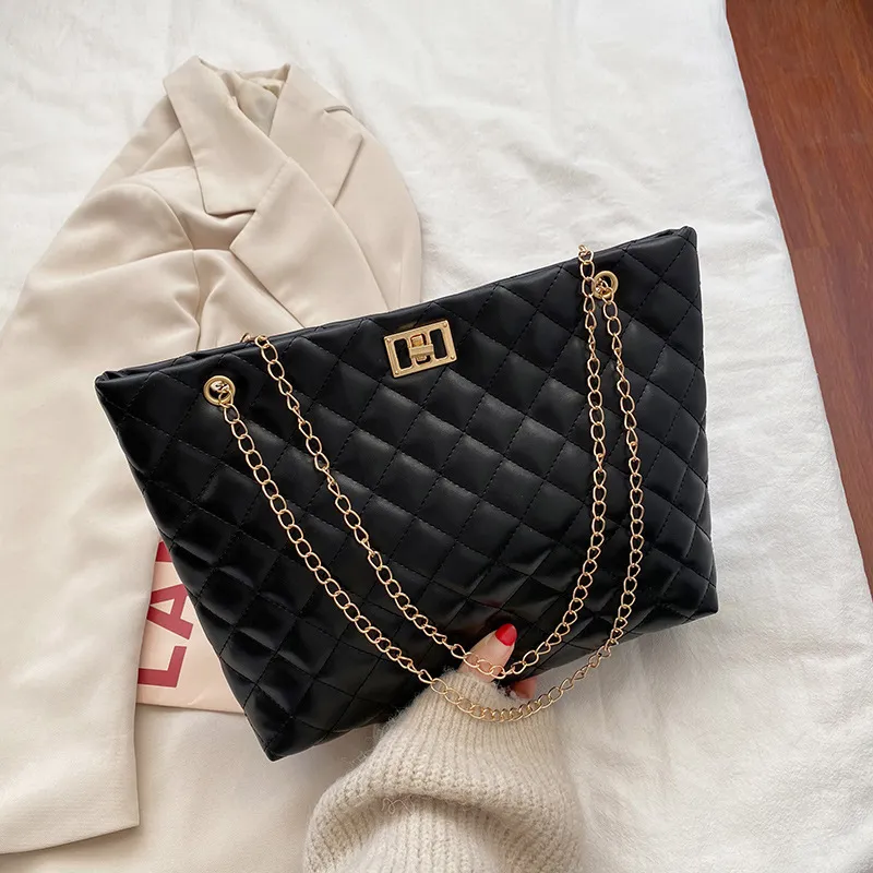 Women Basic Casual Chain Design Rhombus Stitching Solid Color Large Capacity PU Shoulder Bag
