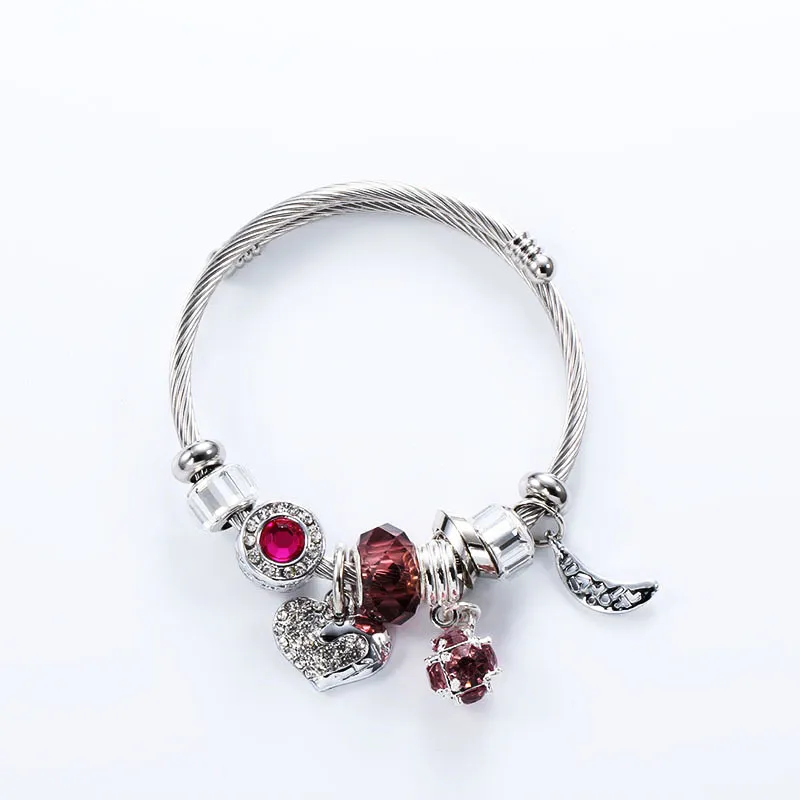 Women Exquisite Heart Shaped Pendant Stainless Steel Charm Bracelet Simple Style