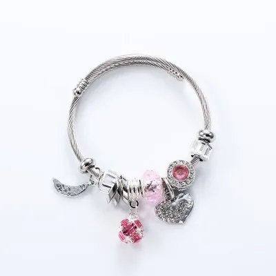 Women Exquisite Heart Shaped Pendant Stainless Steel Charm Bracelet Simple Style