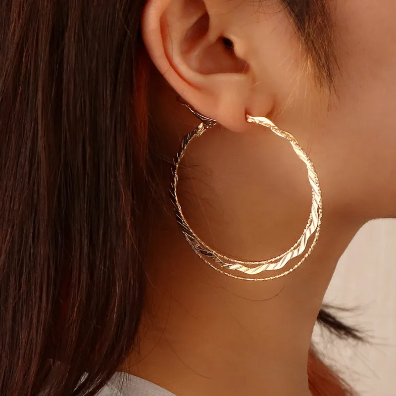 Women Exaggerated Geometric Alloy Hoop Earrings