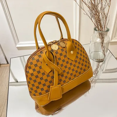 Women Vintage Elegant Zipper Design Floral Pattern PU Shell Crossbody Bag