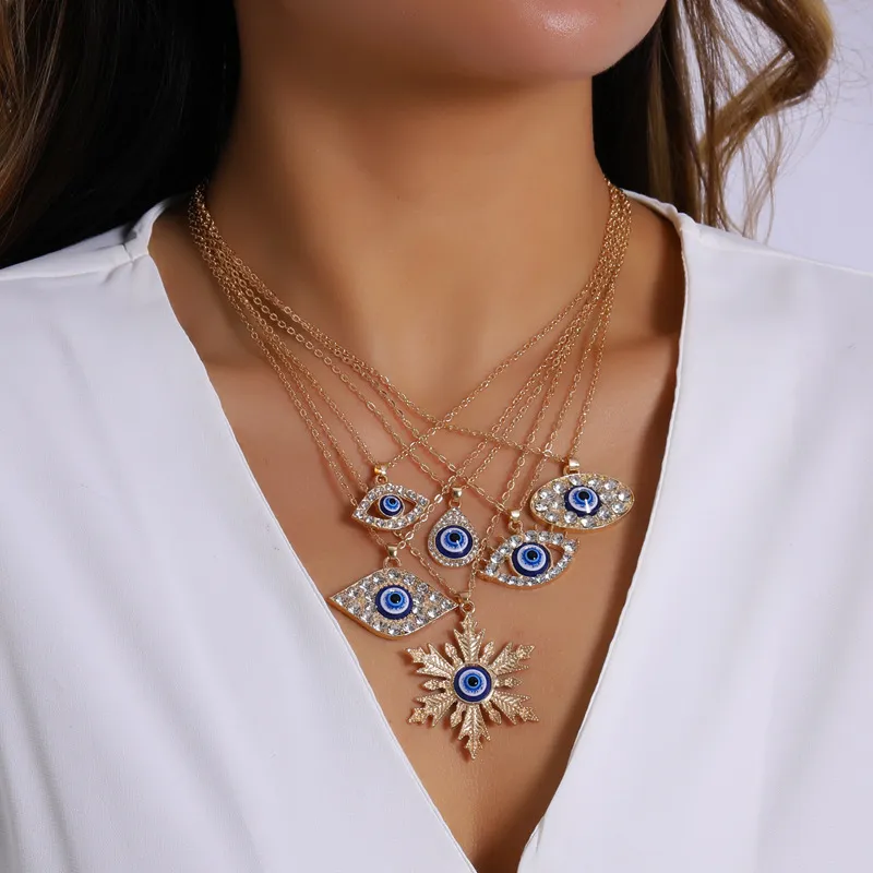 Women Exquisite Evil Eye Geometric Pendant Necklace Alloy