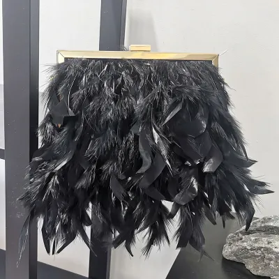 Women Fashion Trend Feather Decoration Metal Buckle Design Square Clutch Bag