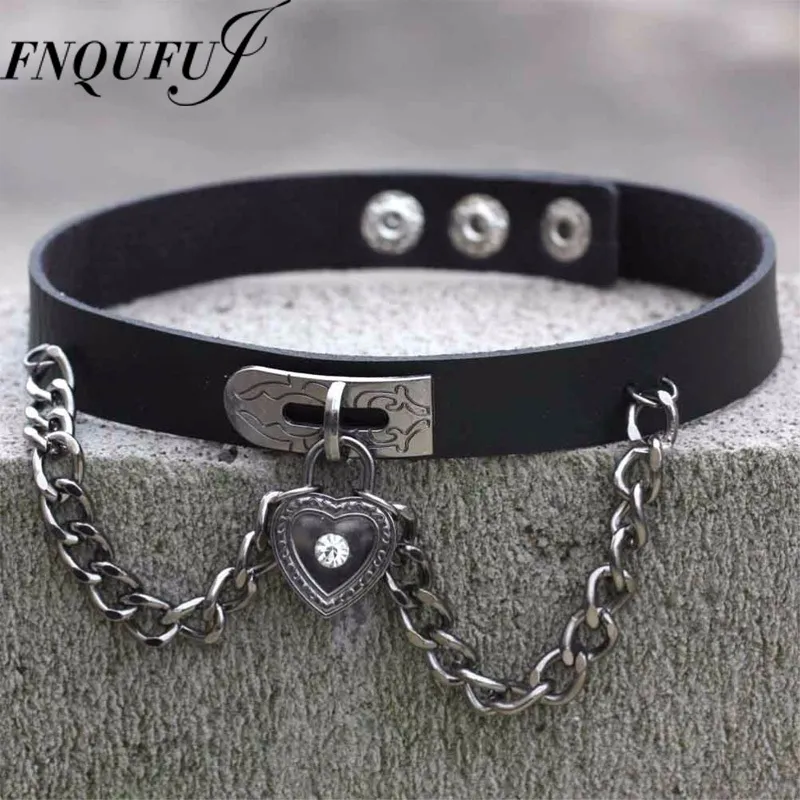 Women Gothic Heart Shaped Chain PU Leather Choker Necklace