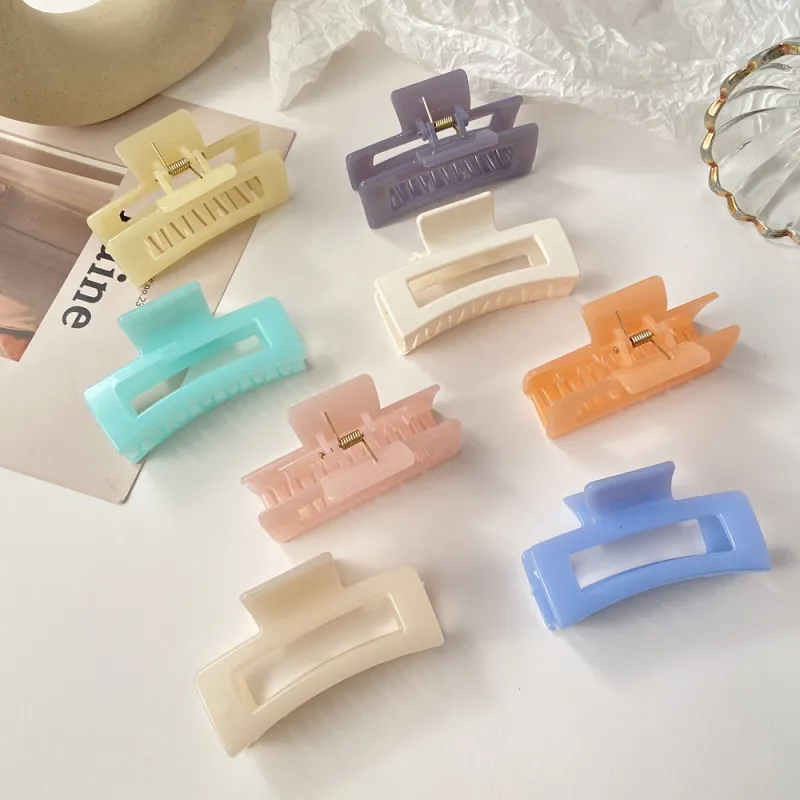 Women's Geometric Solid Color Acrylic Hair Claw Hair Accessory