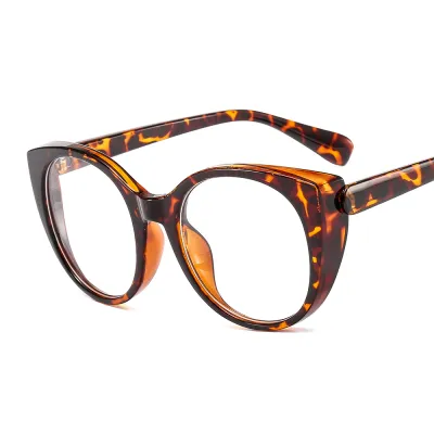 Women Classic Cat Eye Frame Gradient Lens Sunglasses