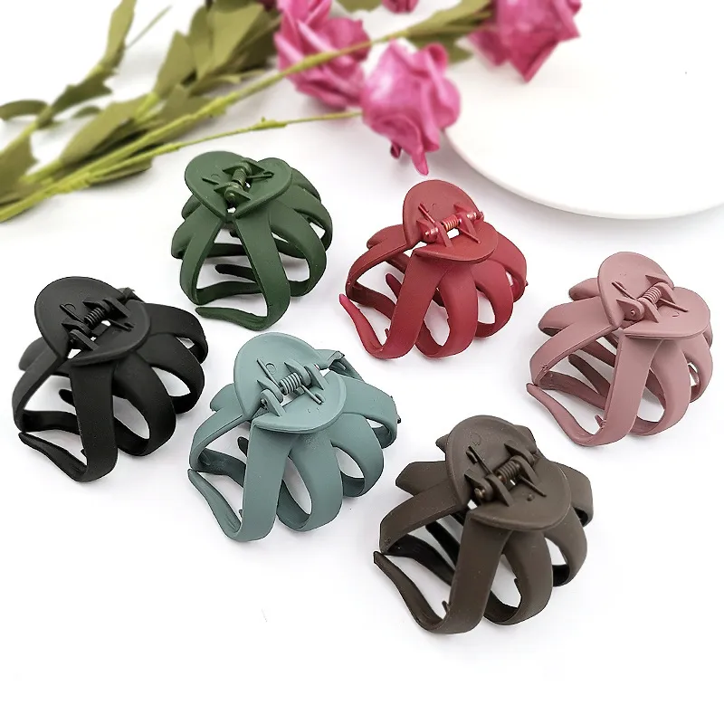 Simple Solid Color Matte Plastic Hair Claw for Women