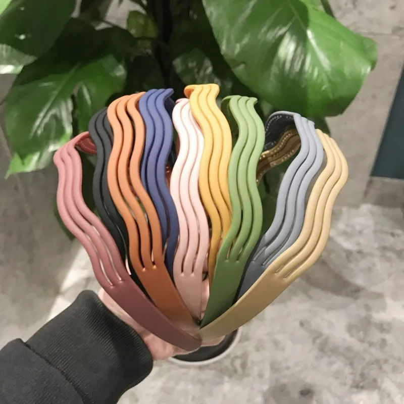 Women's Simple Solid Color Wave Shaped Resin Headband Casual Fashion Headwear