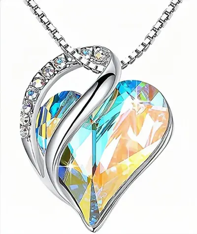 Women Exquisite Heart Shaped Rhinestone Pendant Necklace
