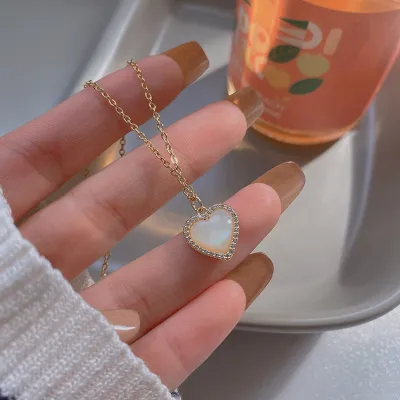 Women Exquisite Rhinestone And Imitation Pearl Stainless Steel Pendant Necklace